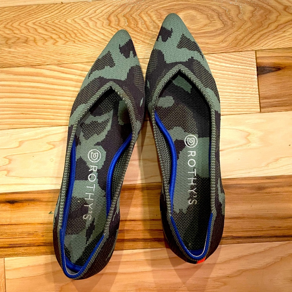 Rothy’s The Point Camouflage size 9
